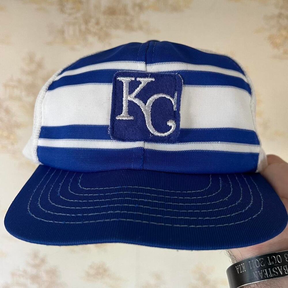 Vintage 80s Kansas City Royals Hat | Striped Mesh Snapback | M/L